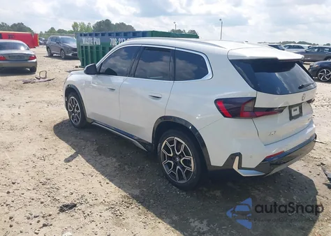 2024 BMW X1 xDrive28I z USA, uszkodzony, nr VIN WBX73EF07R5004415